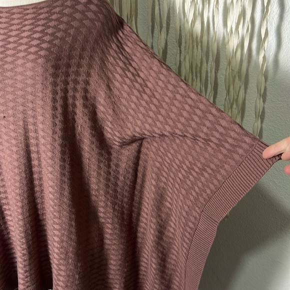 Lululemon Topaz Textured Poncho Wrap Viscose/Tencel/Cashmere Blend O/S - Picture 2 of 8